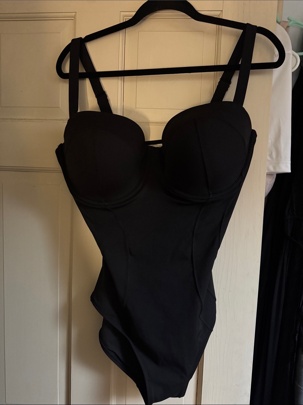 TA3 Lushy XL/long H/I Black Structured One-Piece Bodysuit